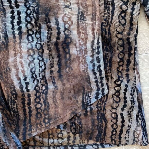 Cowl neck animal print top Size Small - Picture 4 of 5